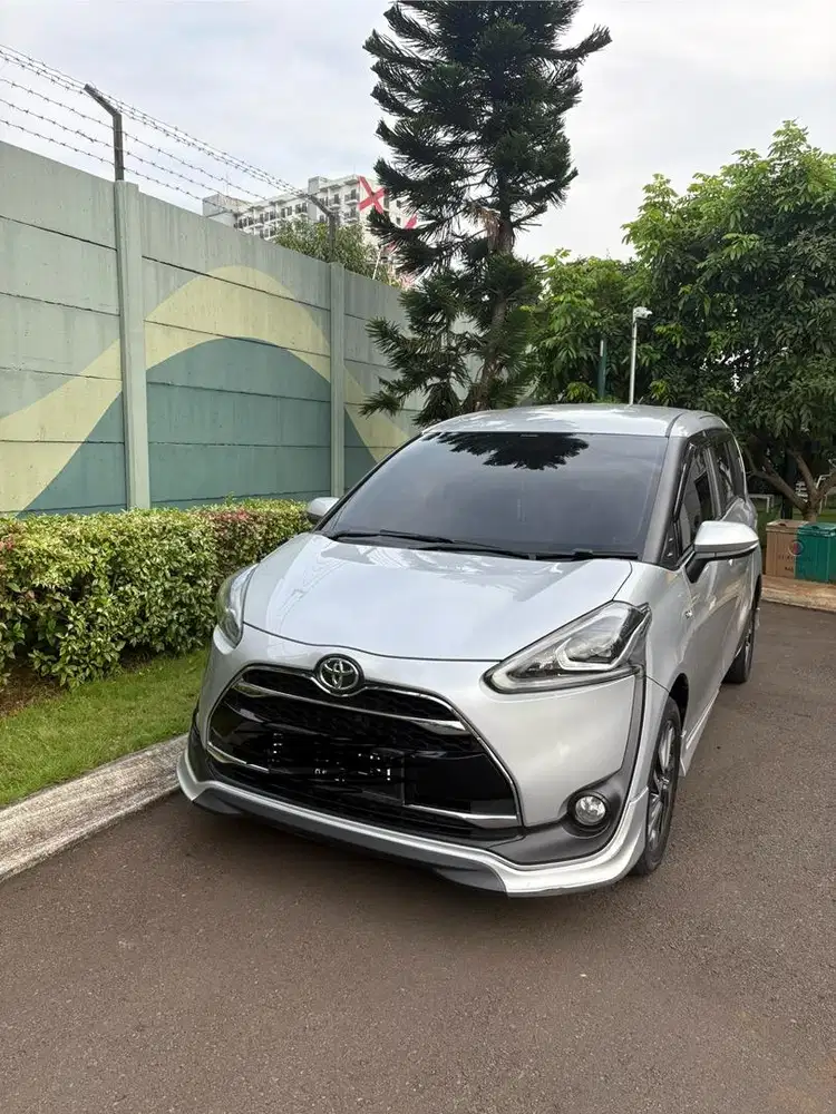 Sienta type Q Tahun 2017