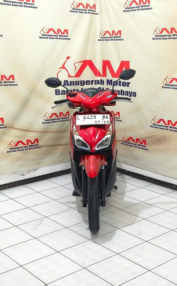 Honda Vario 110 Fi Tahun 2014 warna merah