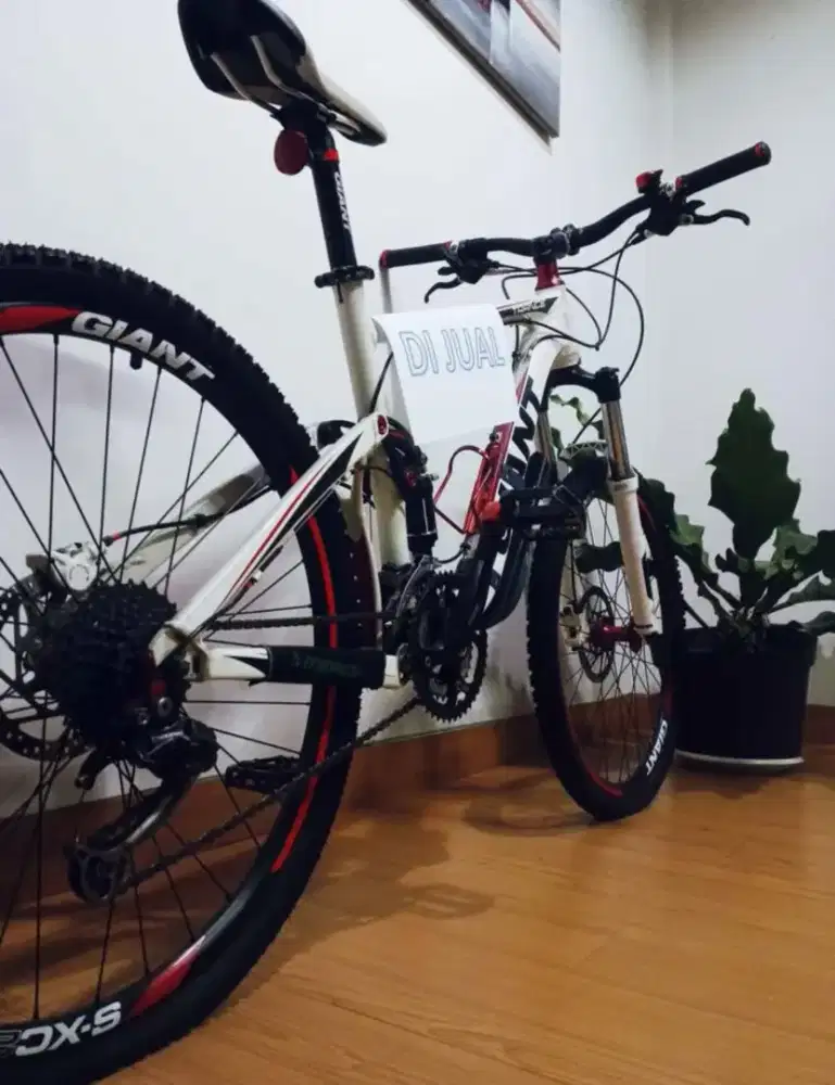 MURAH !!! Sepeda Giant Xtrance Orisinil ! Bukan Rakitan!!!