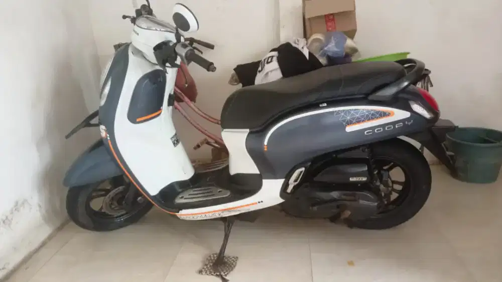HONDA SCOOPY SPORTY SEPTEMBER 2023 KONDISI 95 % MANTAP
LECET PEMAKAIAN
