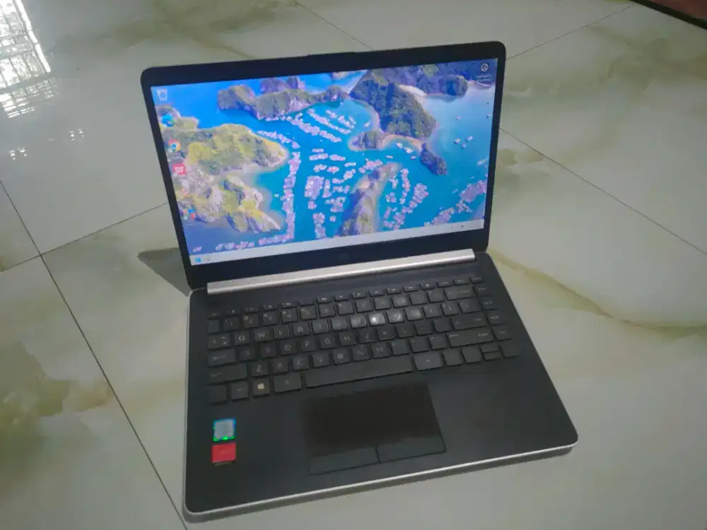 Laptop HP 14s CF0