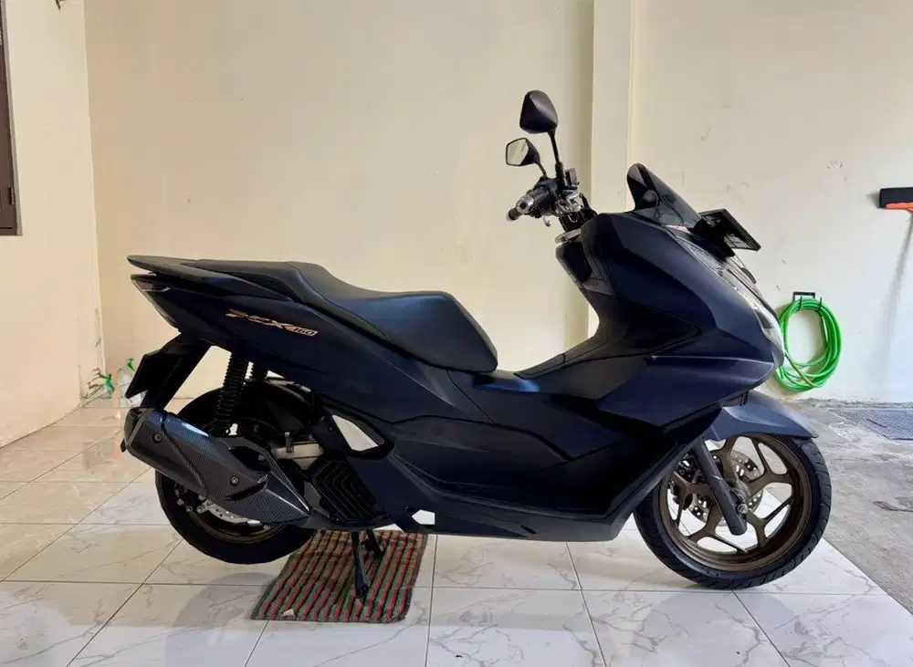 Honda PCX 160 ABS ISS (Tipe Tertinggi) MULUSSS Pajak Hidup Panjang