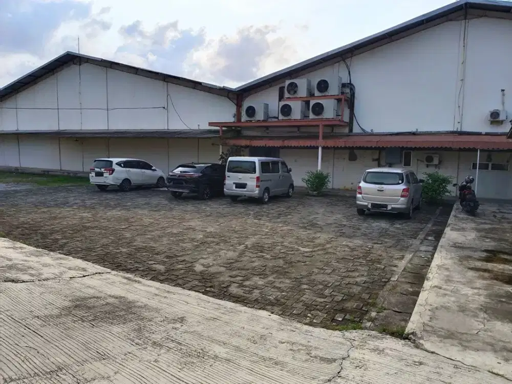 Pabrik Farmasi Kapuk LT 6328 m2, LB 4000 m2, Dijual beserta Ijinnya, Murah