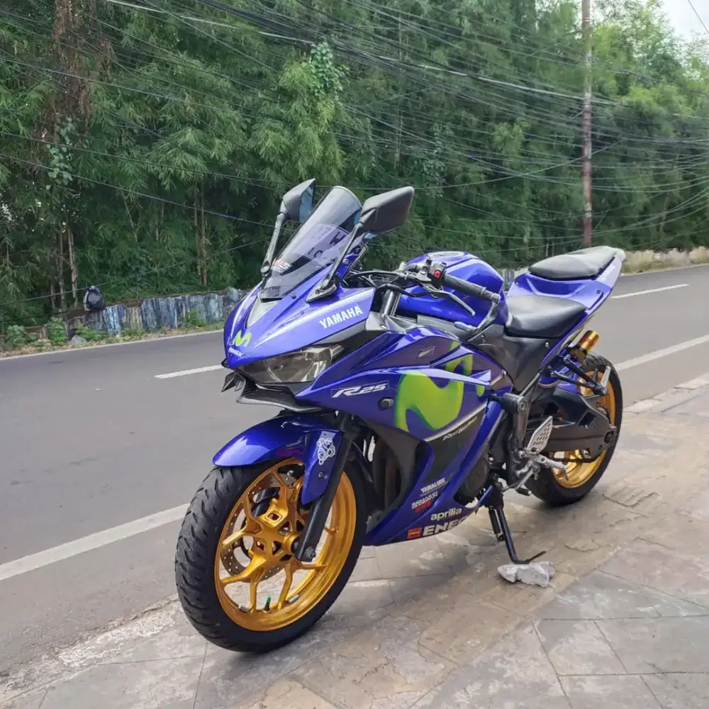 Yamaha R25 Movistar 2015 mesin Aluss Lengkap Bagus