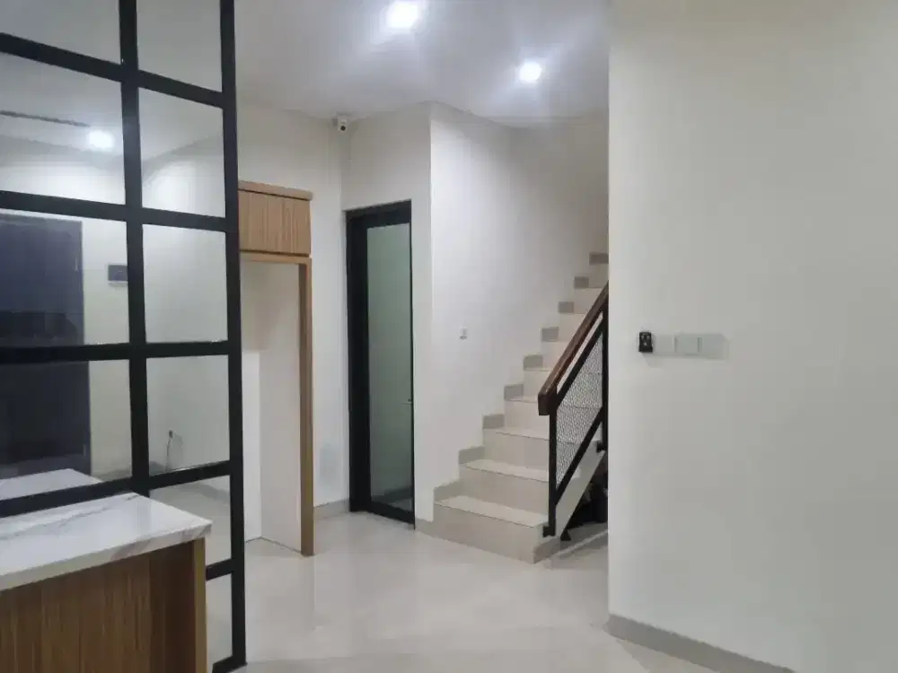 Disewakan Rumah Siap Huni Semi furnished Di D'Cinere Residence