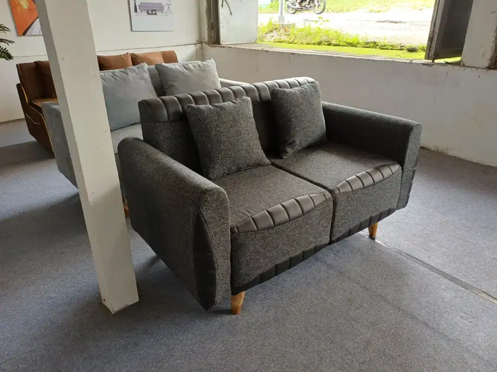 Sofa 2 seat retro. Ready siap kirim bantul sleman jogja