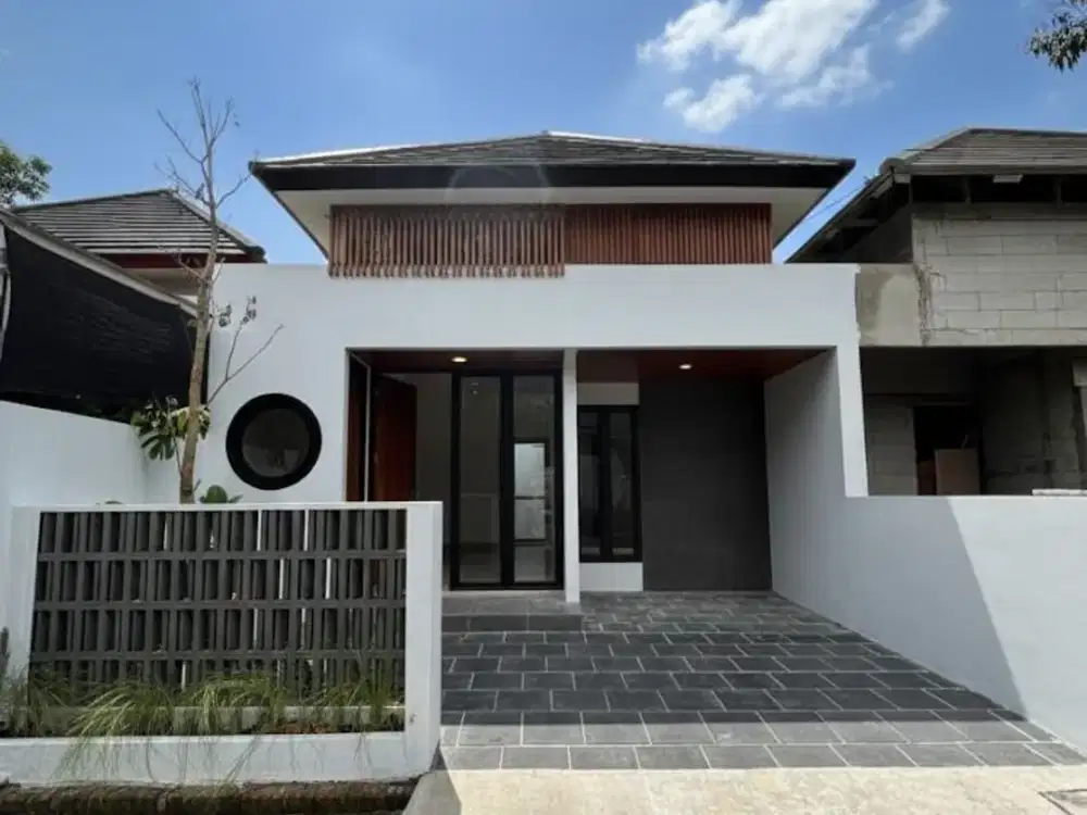 RUMAH CANTIK JAPANDI MODERN DEKAT MASJID AGUNG DAN PERKANTORAN PEMDA BANTUL