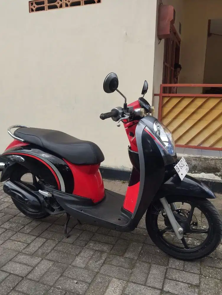 HONDA SCOOPY 2012