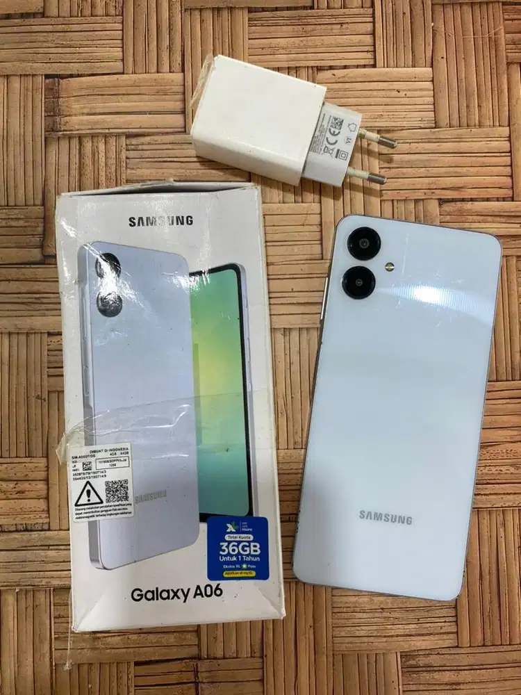 Samsung A06 ram 4/64 gb