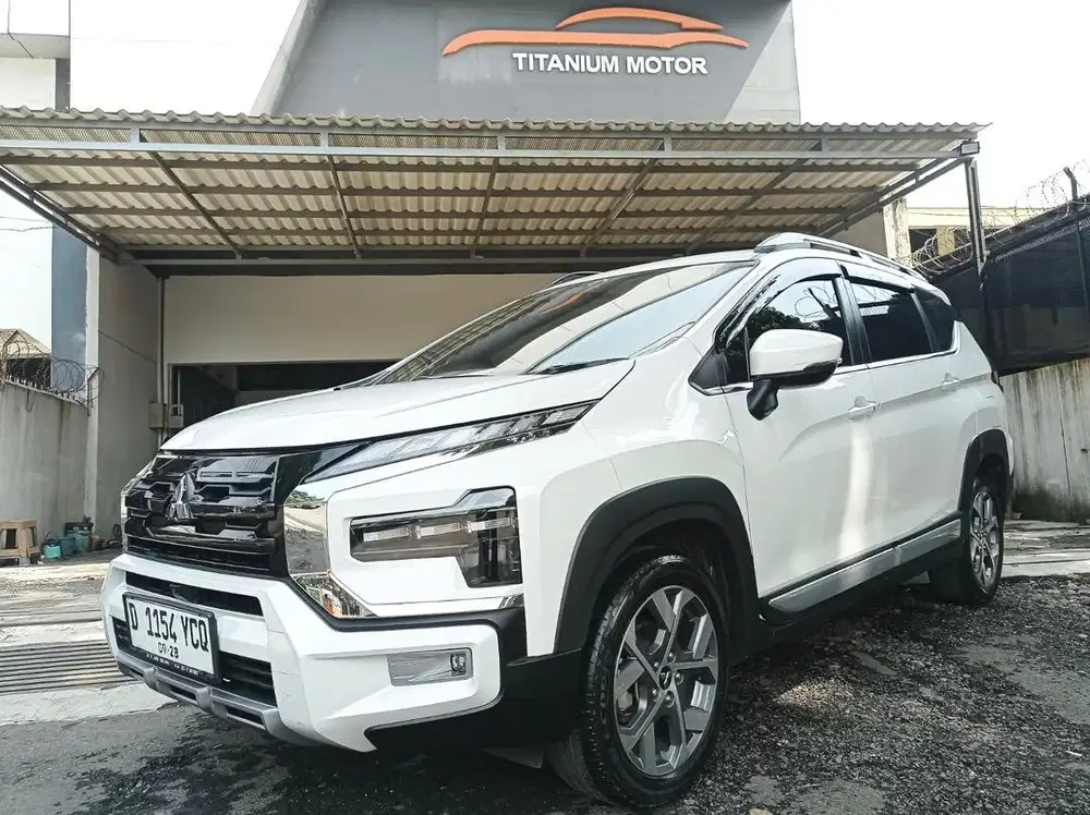 KM 15rb ANTIK Mitsubishi Xpander Cross Premium Package White 2023