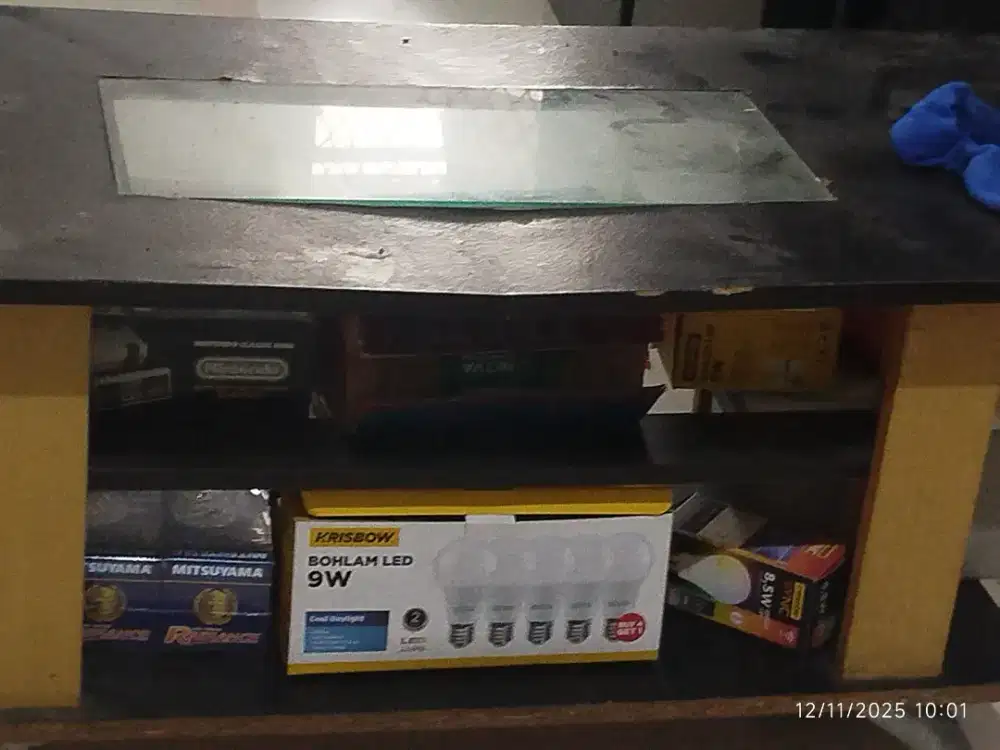 Meja panjang ruang tamu