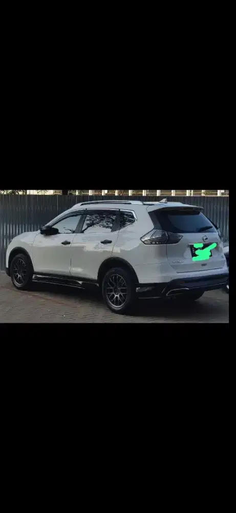 Dijual nissan xtrail 2015, pajak panjang 11-2026, warna putih,km82rb