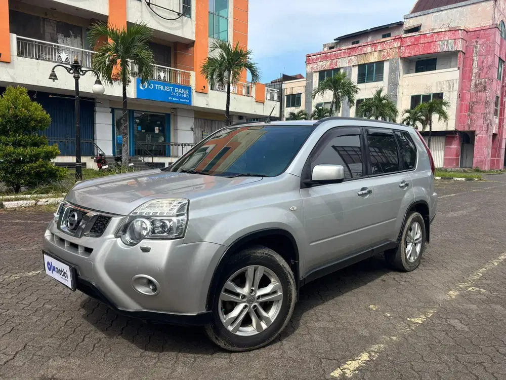 DP MURAH - Nissan XTrail 2.0 Bensin-AT 2013