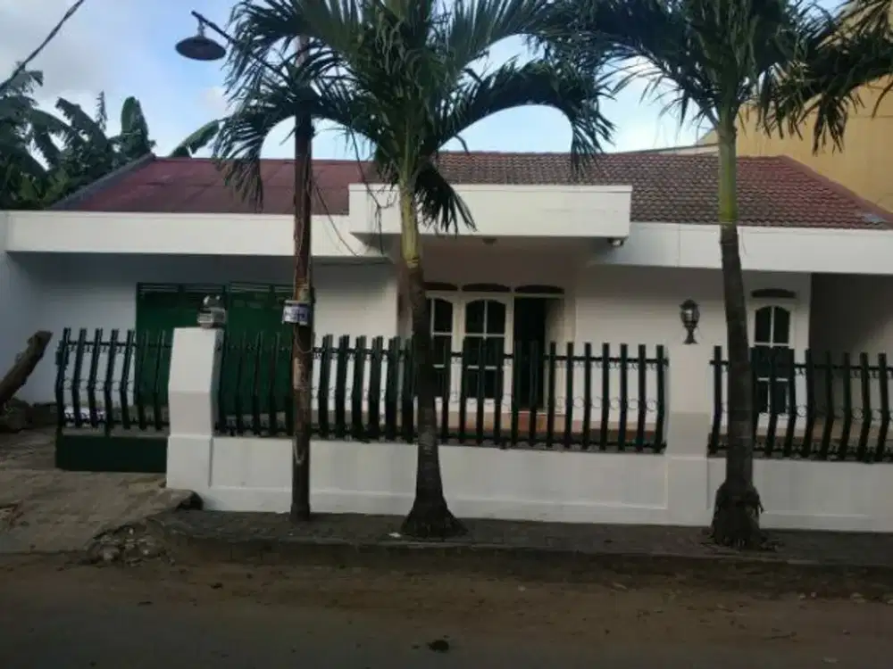 Rumah di Perumahan Jakapermai, Jakasampurna Bekasi Barat