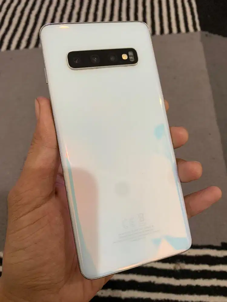 Samsung s10 8/128gb sein