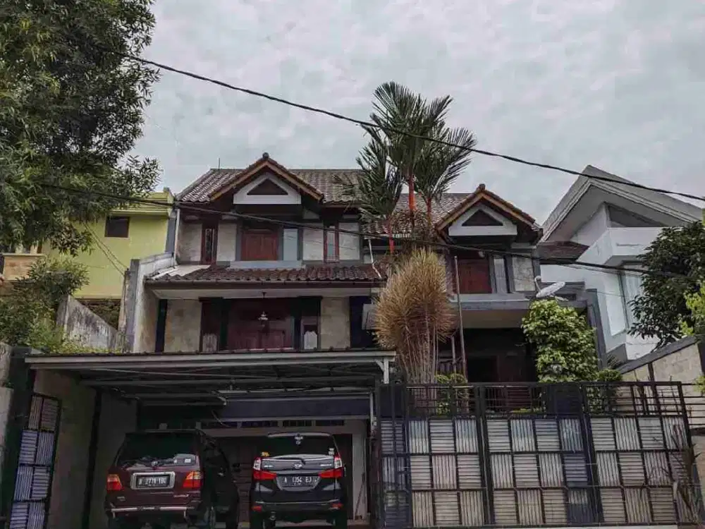 Rumah Strategis Nyaman Geger Kalong Bandung