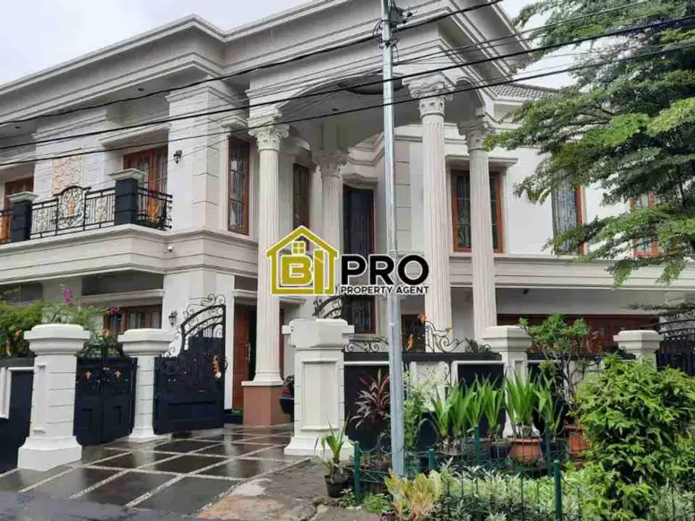 Rumah hoek mewah klasik ada kosan VIP 4 pintu, Rawamangun, Jakarta Timur