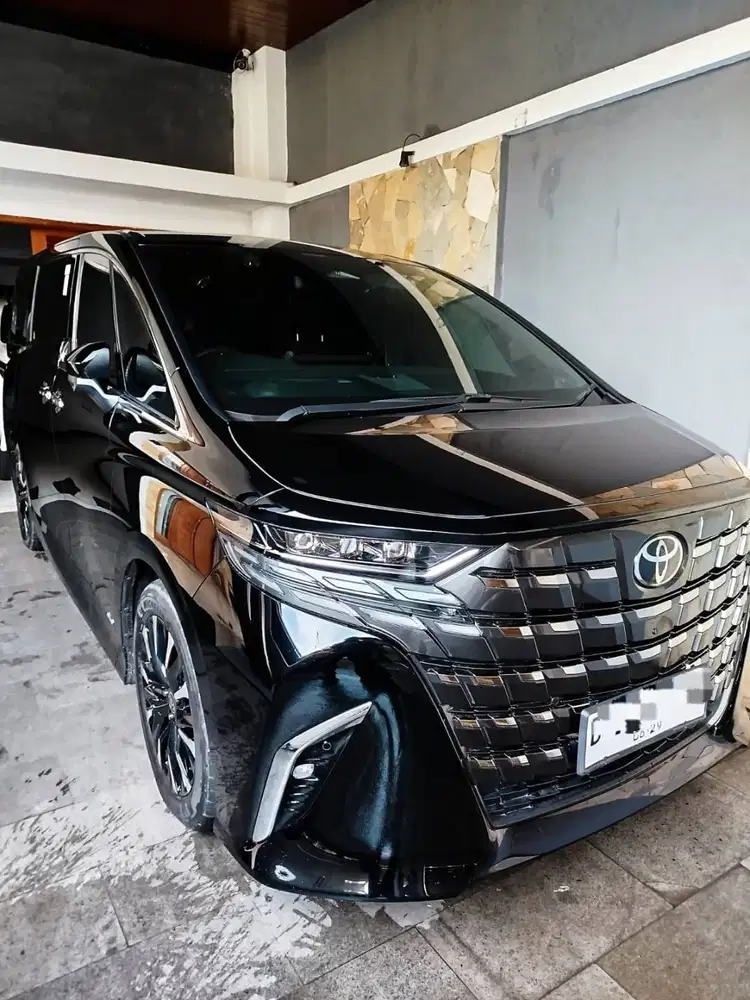 Mobil Alphard mobil sangat istimewa km rendah jarang di pakai