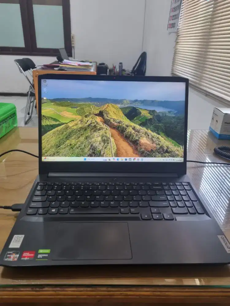 Lenovo Ideapad Gaming 3 - Ryzen 5600H 16GB RTX3050 4GB