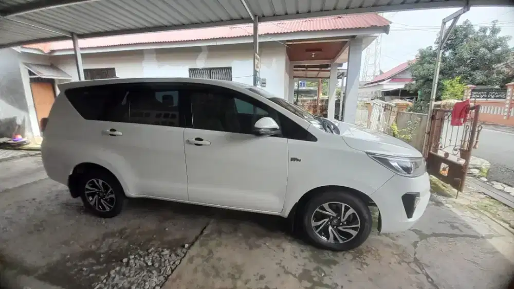 Toyota Kijang Innova Rebond 2.0 G manual 2015