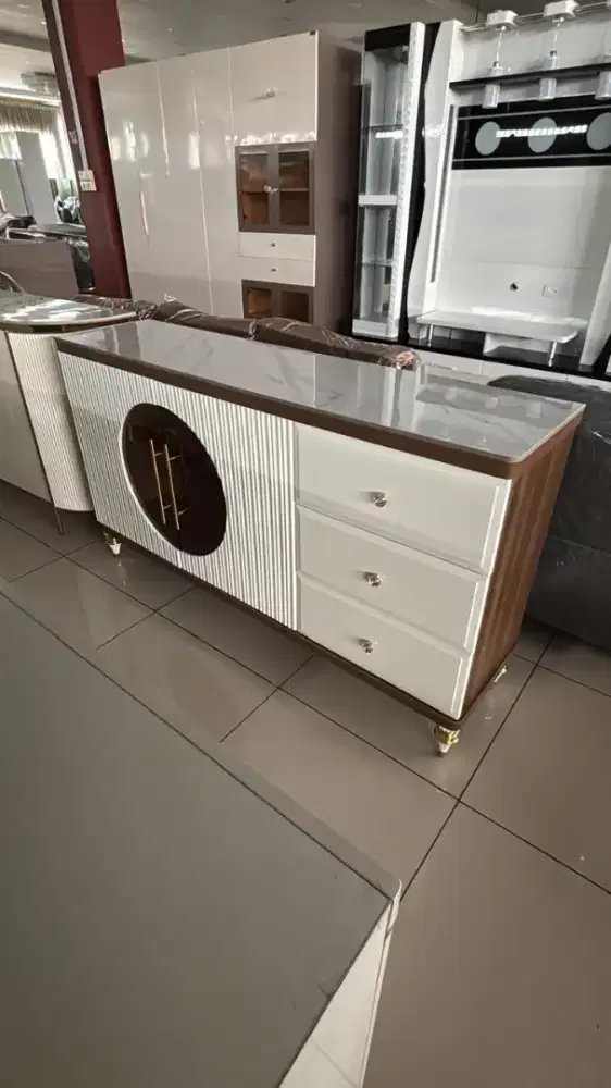 MEJA TV KREDIT PAKAI KTP