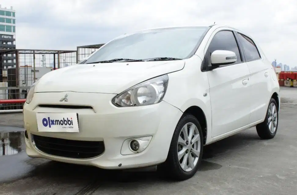 TDP 5,JT Mitsubishi Mirage 1.2 Exceed Bensin-AT Putih 2015