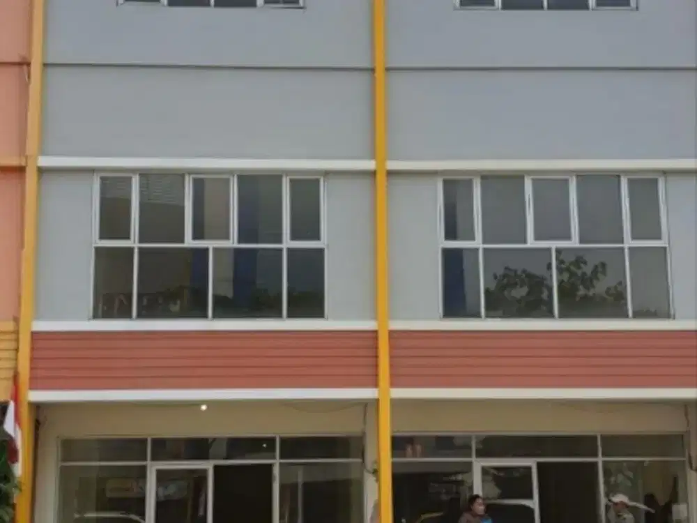 Ruko Gandeng 3 Lantai di Komplek Bekasi Town Square, Bekasi