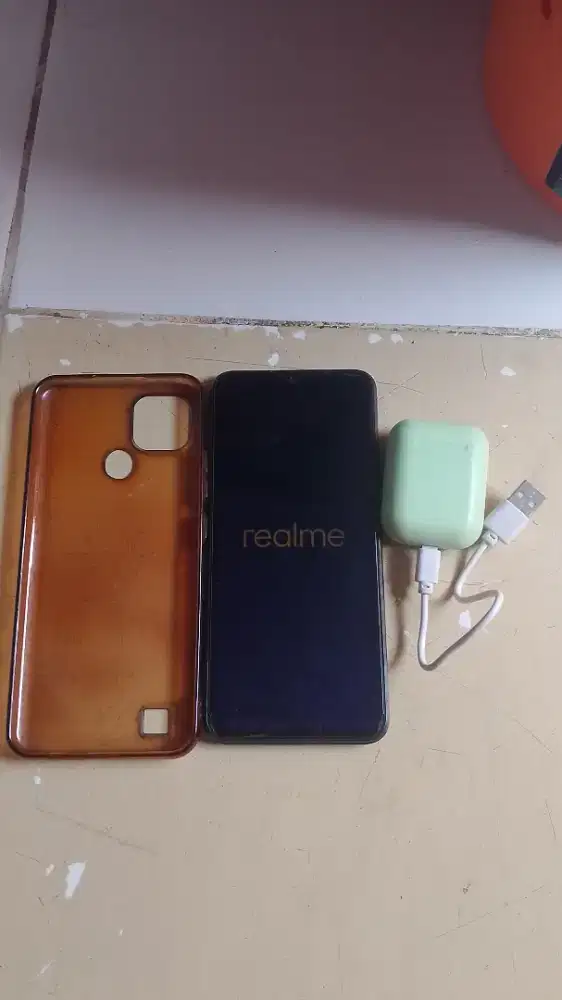 Realme c21 ram 3/32bg batangan + tws.