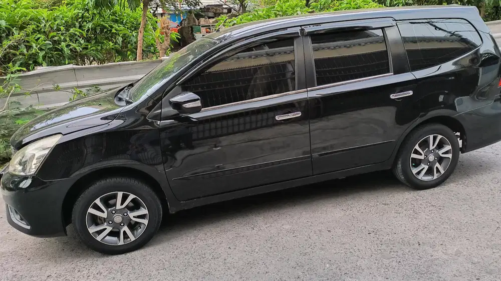 Nissan Grand livina 2018 Bensin