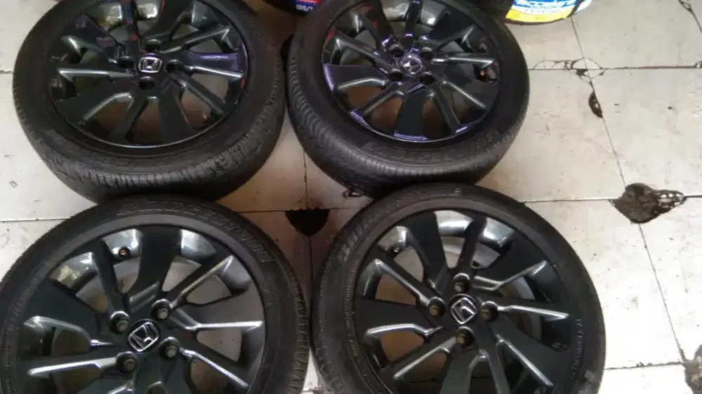 Velg copotan oem Brio Rs Ring 15 plus ban Bridgestone Potenza