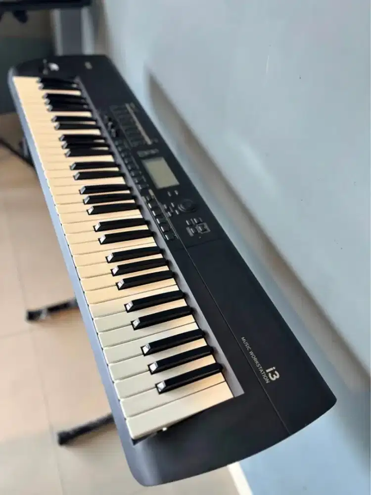 Keyboard Synth Korg I3