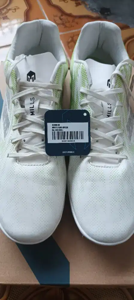 Sepatu futsal mills xenon IN size 43