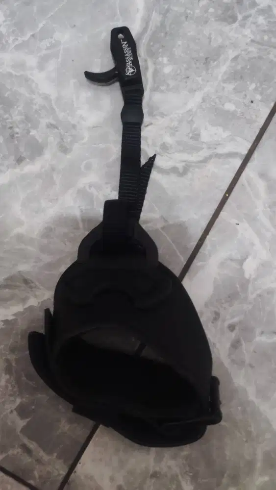 Alat panahan- release buckle truball assassin scout