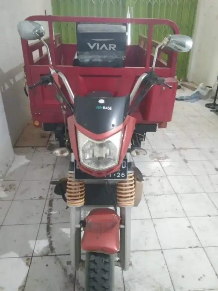 Viar Tiga Roda 300
