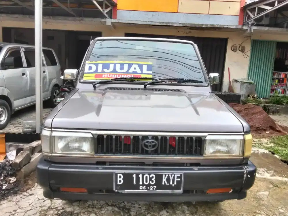 Dijual. Kijang Grand extra 1500cc. Tahun 93.