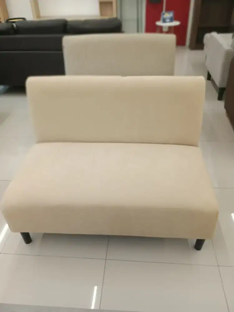 Sofa minimalis buat tahun baru