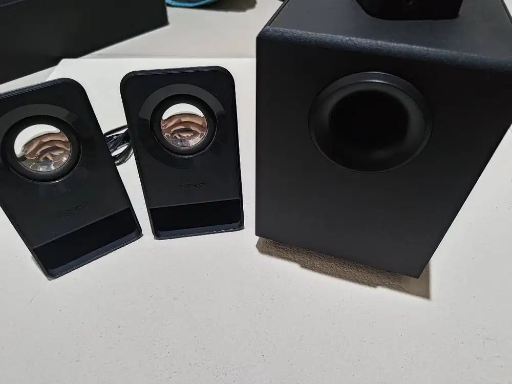 Speaker Aktif Logitech Z213