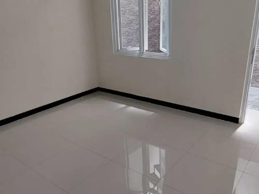 Dijual Rumah Nyaman Siap Huni Lokasi Strategis di Taman Kopo Indah 5 Bandung