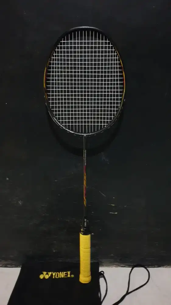 Raket yonex nanoflare 800