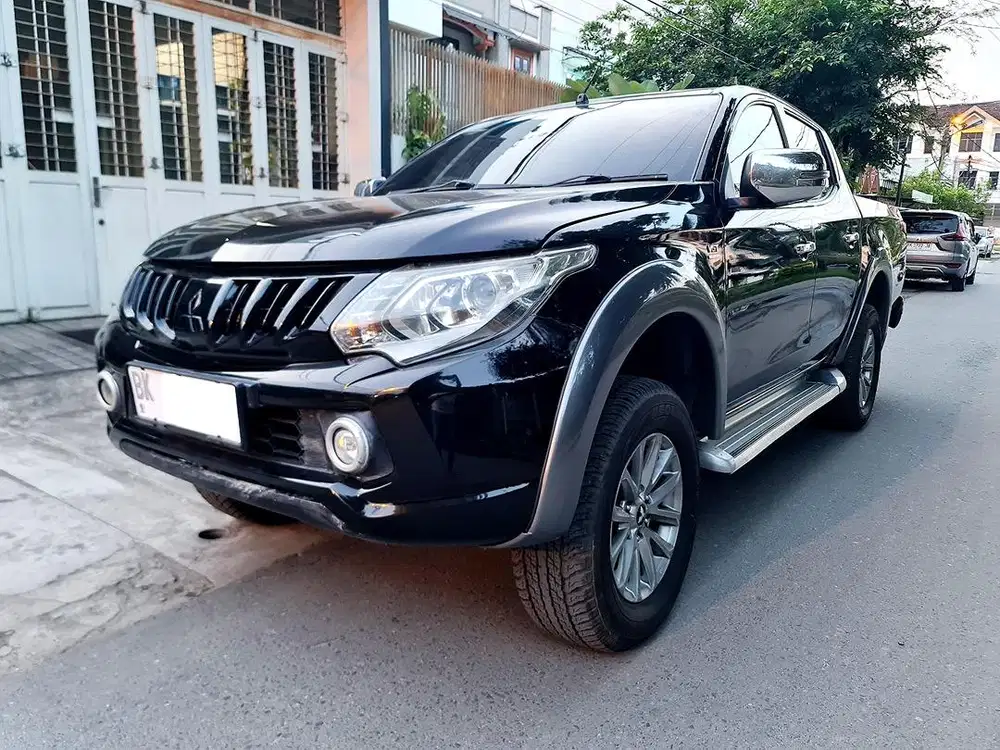 Mitsubishi Triton Double Cabin 4x4 Exceed Manual 2017 hilux 2018