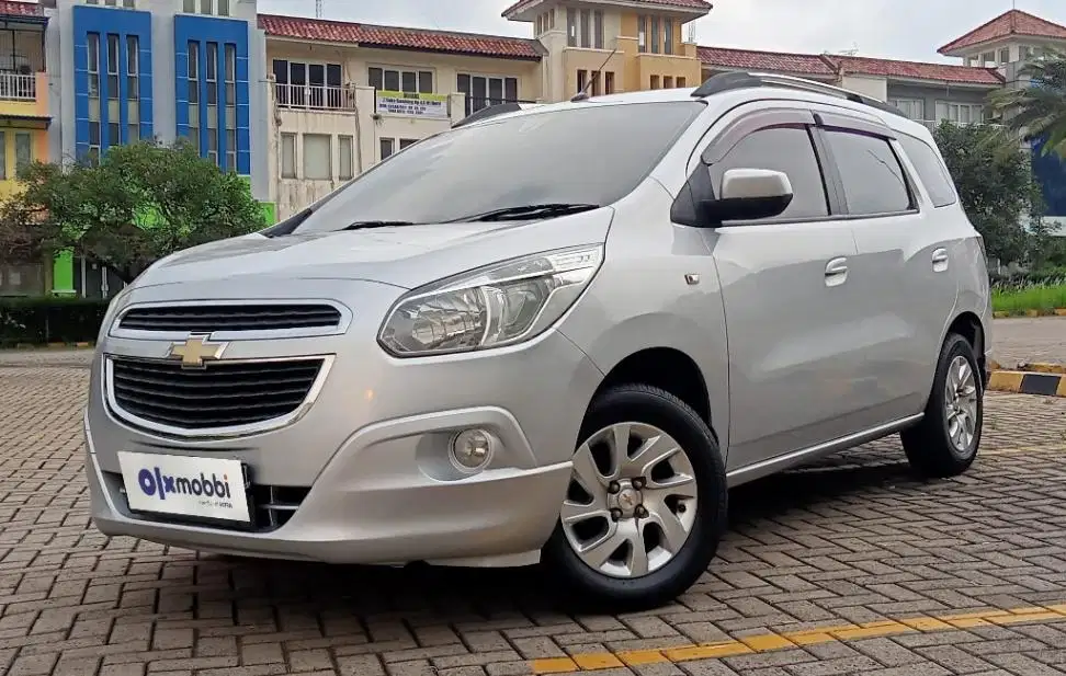 TDP 4,JT Chevrolet Spin 1.5 LTZ Bensin-AT Silver 2013