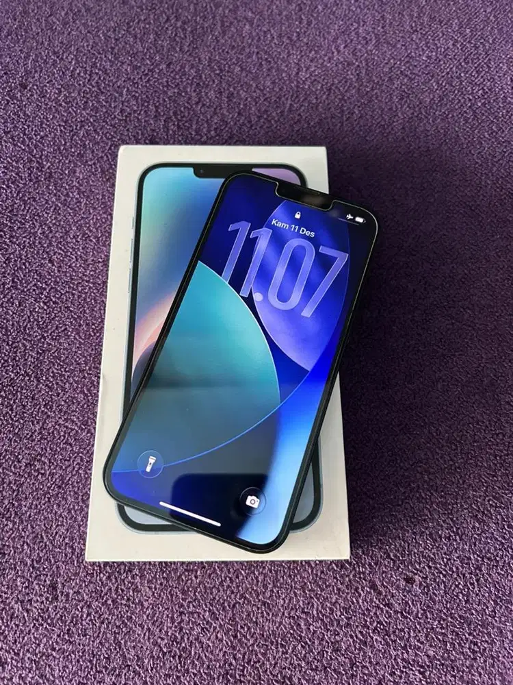 Iphone 13 128gb garansi on blibli