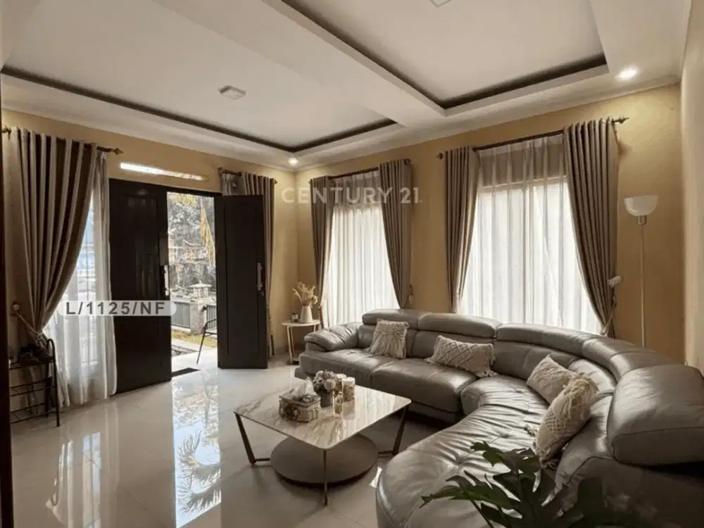 Rumah 2 Lantai Nyaman Siap Huni Strategis Di Setraduta Bandung