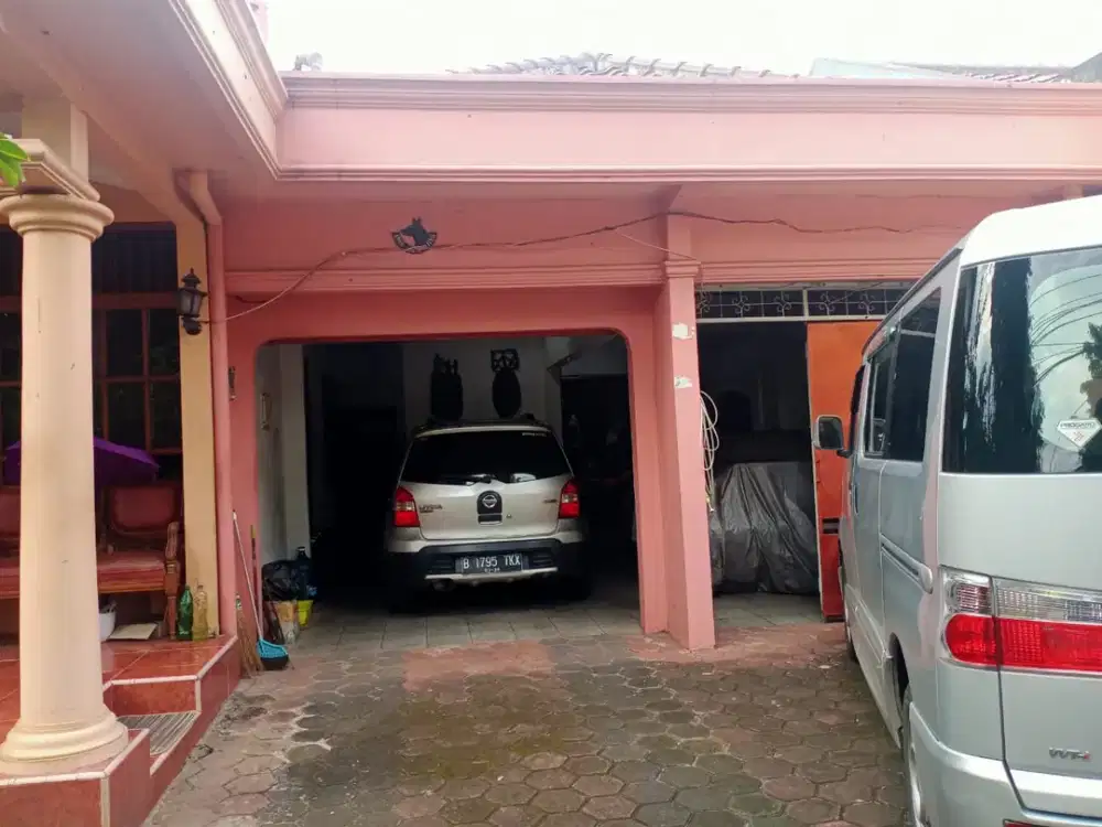 Turun Harga Rumah siap huni di Pulomas jakarta timur