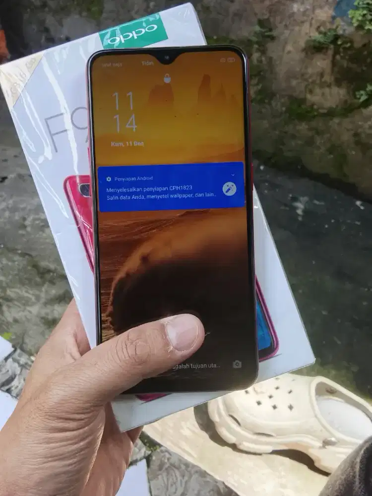 Oppo f9 4/64gb resmi