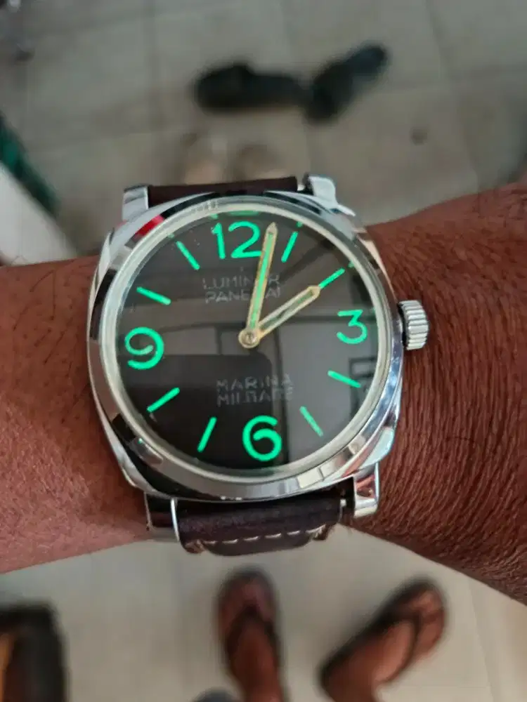 Jam tangan PANERAI LUMINOR Swiss