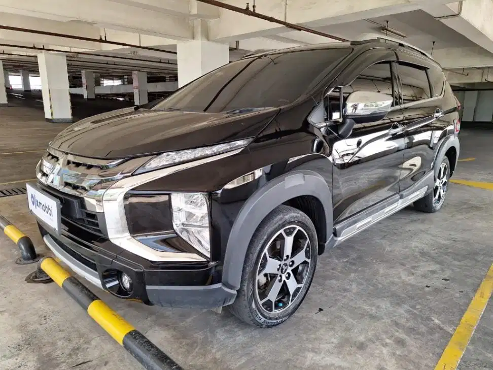 DP RENDAH Mitsubishi Xpander 1.5 Cross Bensin-MT 2021 2RM