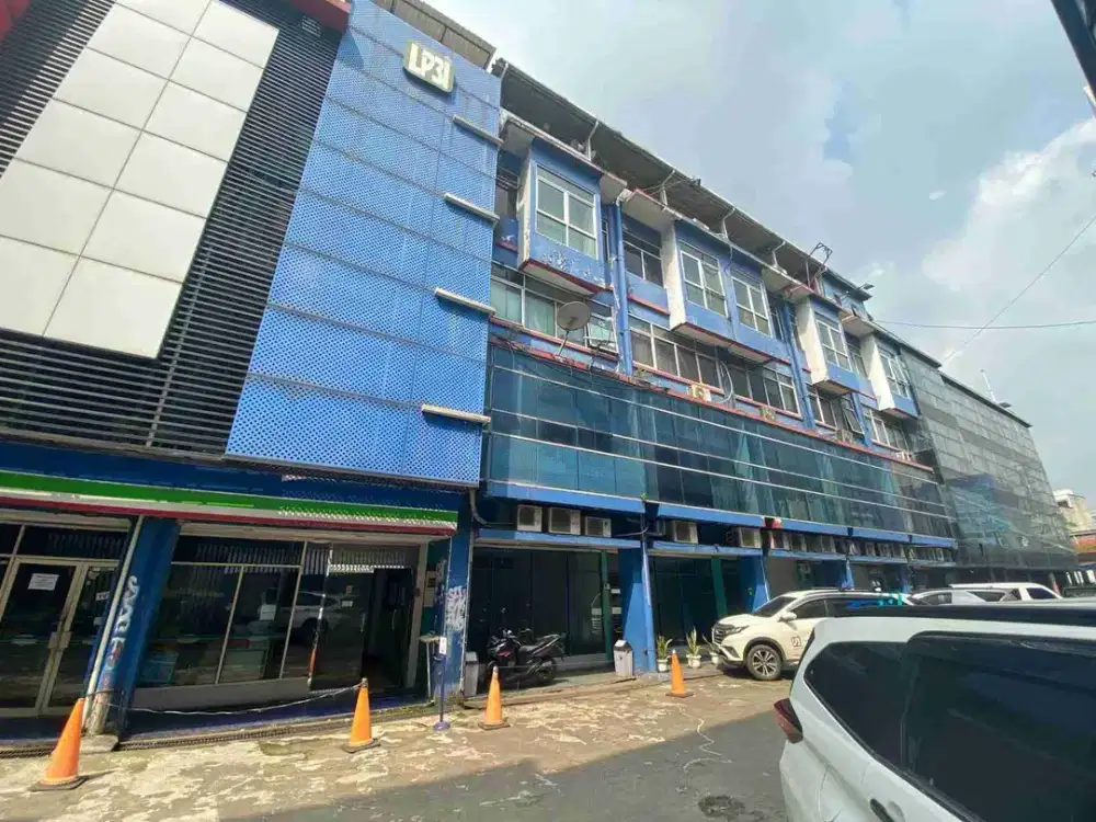 6 Ruko Gandeng Komersil Komp Ruko Centra Kramat Raya Senen Jakarta Pusat