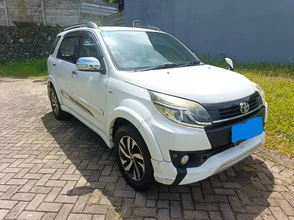 Toyota Rush Putih 7 Seater TRD SPORTIVO(Pajak Panjang)