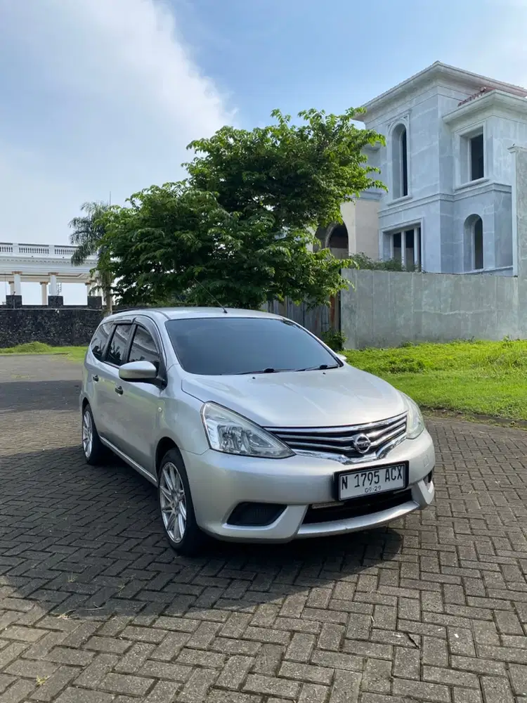 Nissan Grand livina 2014 Bensin